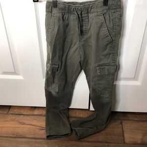 Cat & Jack Boy’s Olive Cargo Pants with 6 pockets, Size 10